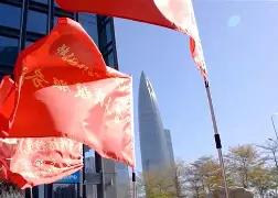 爱游戏官网网页版入口-竞逐巅峰!球员们拼尽全力,为胜利拼搏